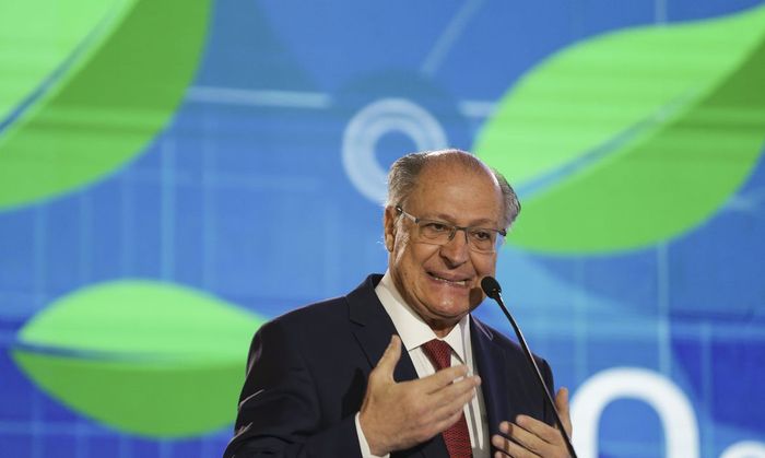 Regulamentação do mercado de carbono ainda será definida, diz Alckmin