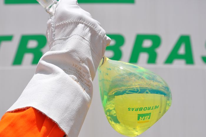 Petrobras vai ampliar capacidade de produção de diesel R na Repar