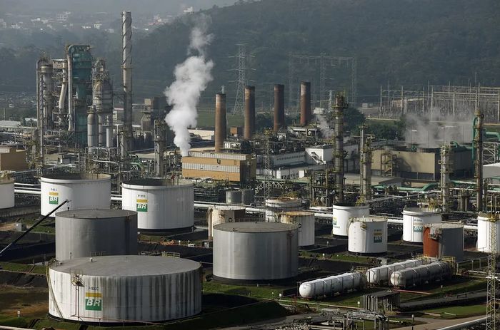 Petrobras reduz nível de emissões de gases no refino