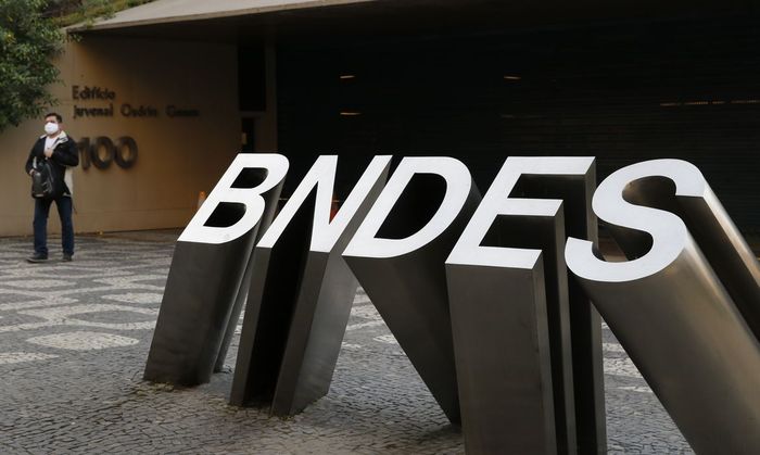 BNDES deve aprovar R$2,5 bi para prefeitura de São Paulo comprar 1,6 mil ônibus elétricos