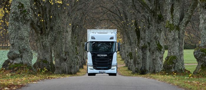 Scania produz carroceria elétrica que diminui consumo de caminhão a diesel em 40%