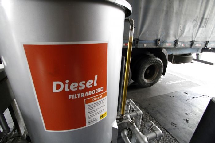 Brasil e Turquia são principais compradores de diesel russo após embargo da UE