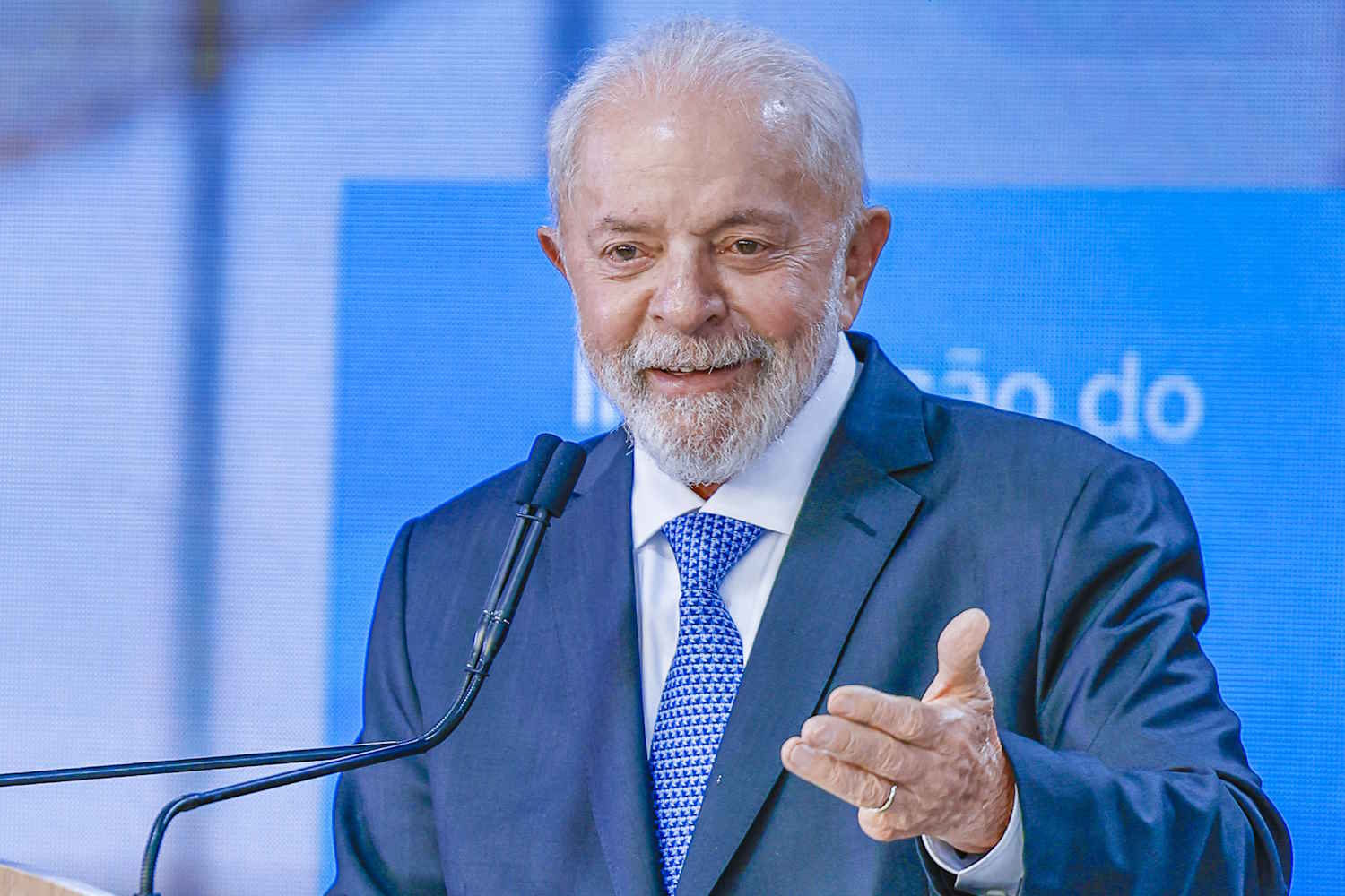 Lula sanciona MP do Frete e veta “jabuti” que anistiava caminhoneiros bolsonaristas