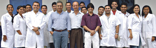 Os pesquisadores que integram o Grupo de Catálise e Oleoquímica e que estão envolvidos na pesquisa do diesel verde Os pesquisadores que integram o Grupo de Catálise e Oleoquímica e que estão envolvidos na pesquisa do diesel verde