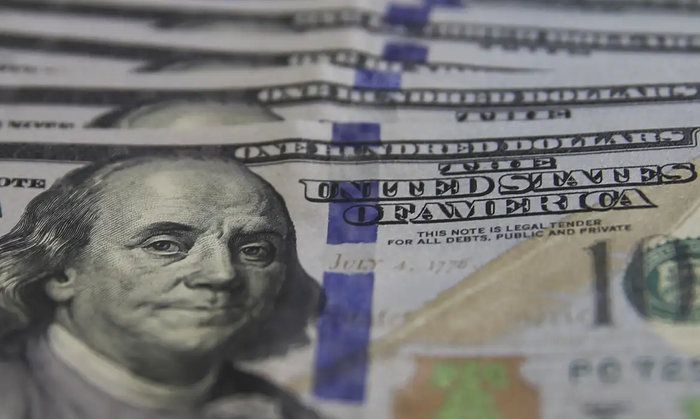 Dólar despenca e derruba preços da soja no Brasil