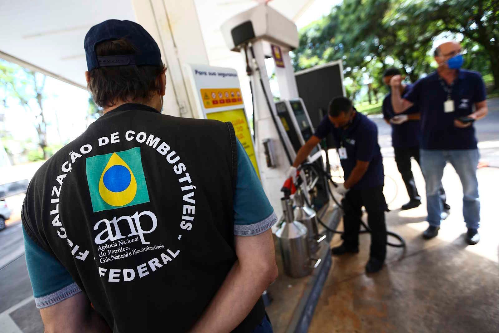 ANP aplica mais de R$ 200 mi em multas a distribuidoras de combustíveis por aumentos abusivos