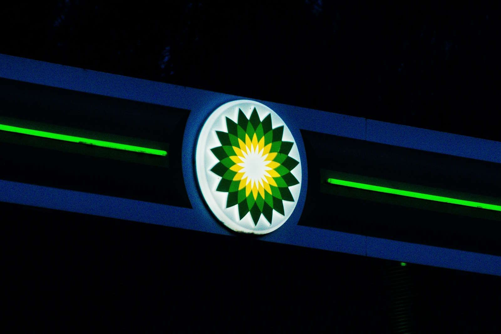 BP quadriplica lucro líquido no 3º trimestre com aumento do preço do petróleo