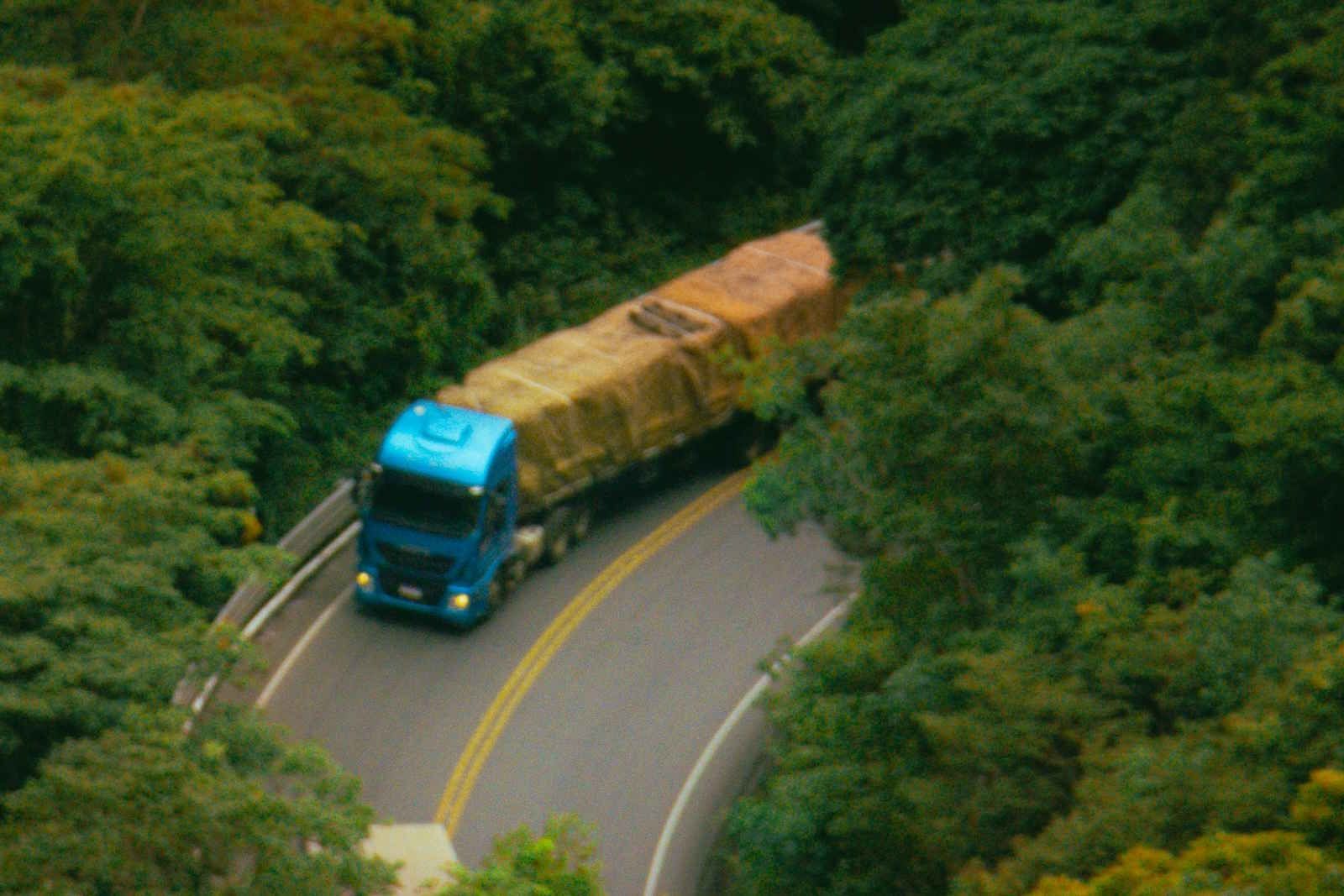 Frete rodoviário sobe em setembro por pressão do diesel, aponta Edenred Mobilidade