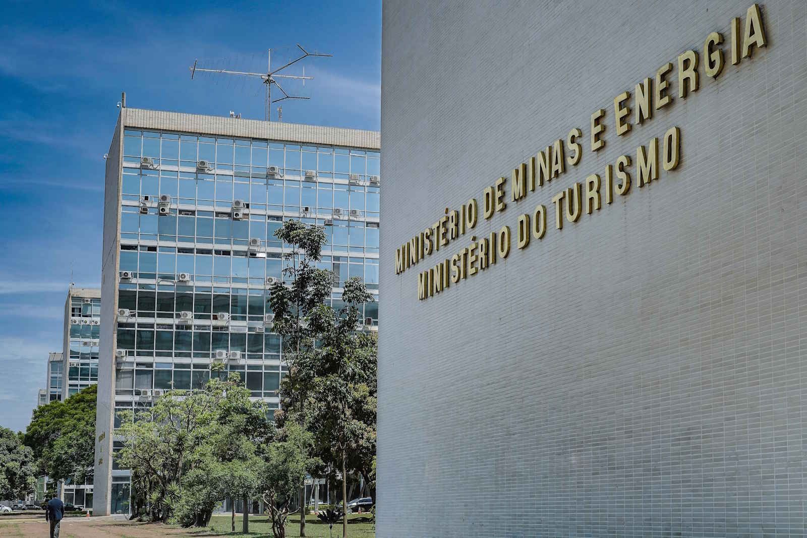 MME abre consulta pública sobre metas do RenovaBio para o período de 2027 a 2036