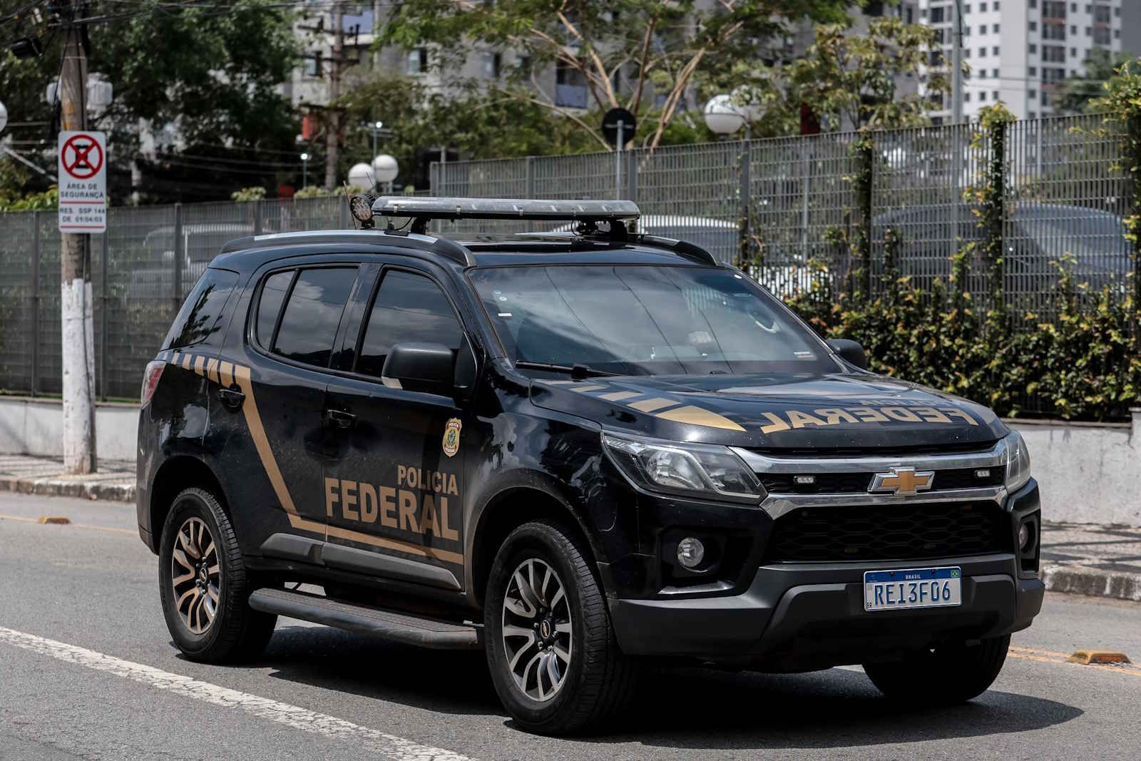 PF identifica grupo criminoso que recebia avisos sobre fiscalizações em postos de combustíveis